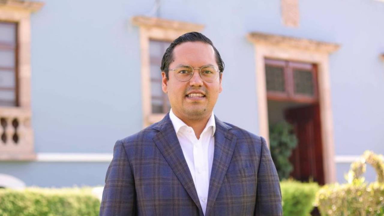 Chepe Guerrero invita a inscribirse al programa “Becas Educación A Paso Firme 2026”