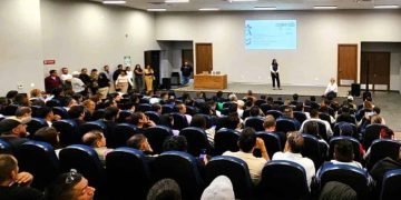 Imparte CECA taller a integrantes de centros de rehabilitación