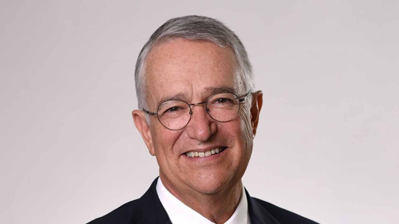 ¿Deben votar quienes reciben dinero del gobierno? La pregunta viral de Salinas Pliego