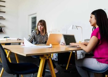 Brecha laboral y salarial persiste para mujeres en México