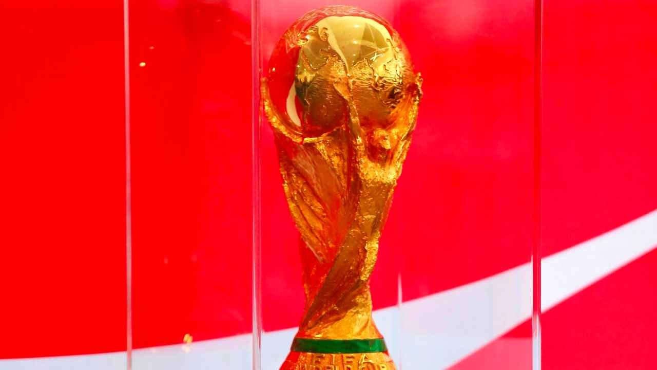 Llega a Querétaro la Copa Mundial de la FIFA