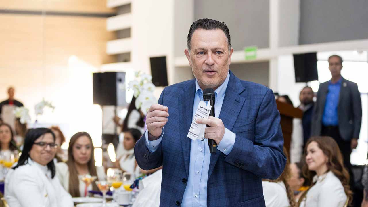 Kuri participa en jornada de reflexión por el Día Internacional de la Mujer