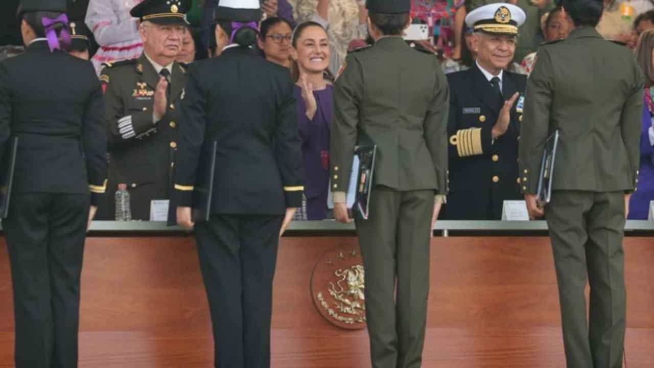 Presidenta conmemora Día Internacional de la Mujer en homenaje a las mujeres de las Fuerzas Armadas