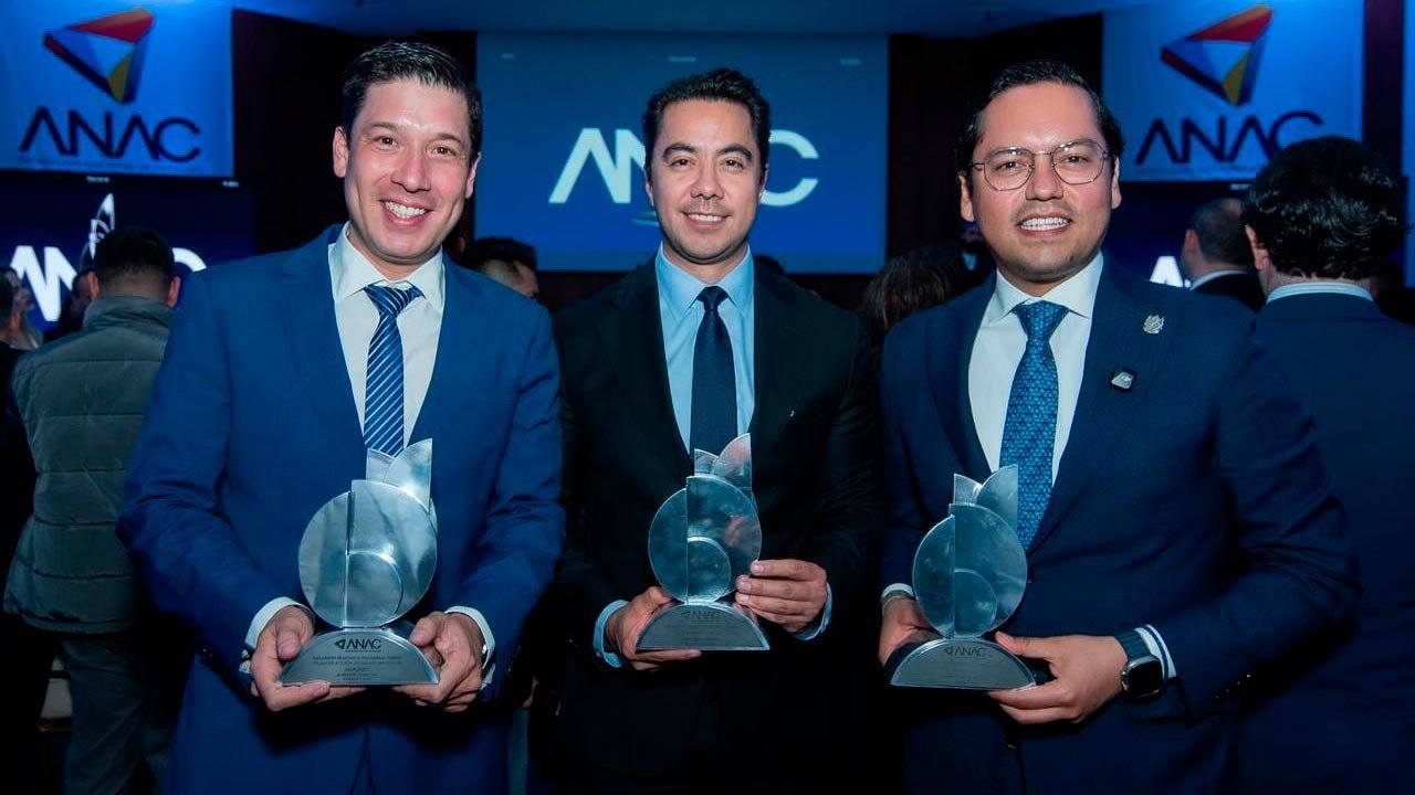 Alcaldes de Querétaro destacan en premios nacionales de ANAC