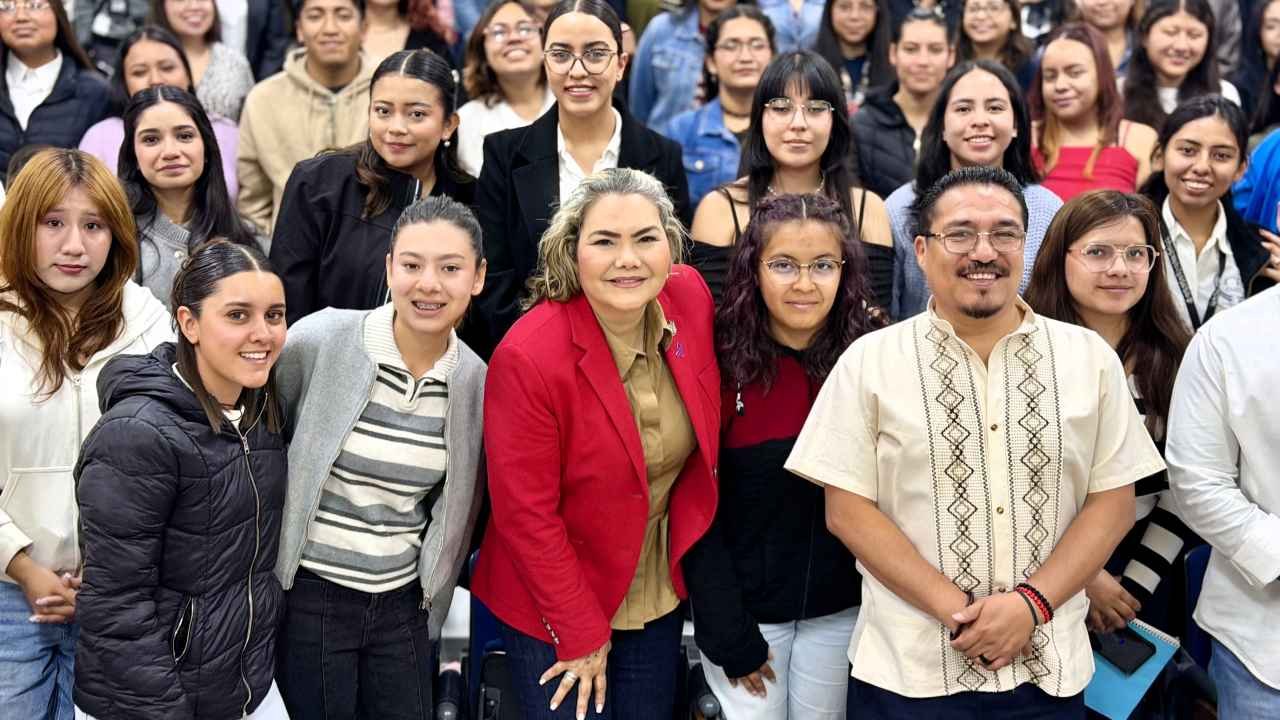 Fortalece USEBEQ enseñanza del inglés en escuelas públicas