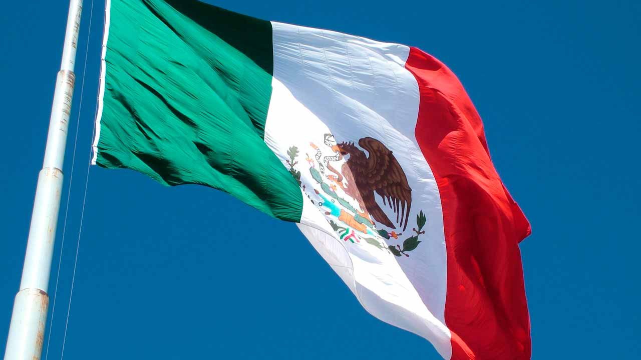 Qué tanto confían los mexicanos en sus instituciones, según el último informe de la OCDE