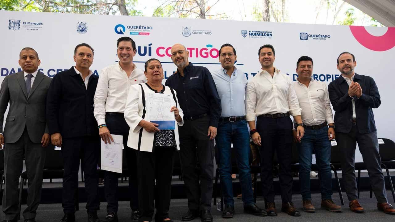 Certeza jurídica a familias de la Zona Metropolitana de Querétaro, entregan 461 escrituras